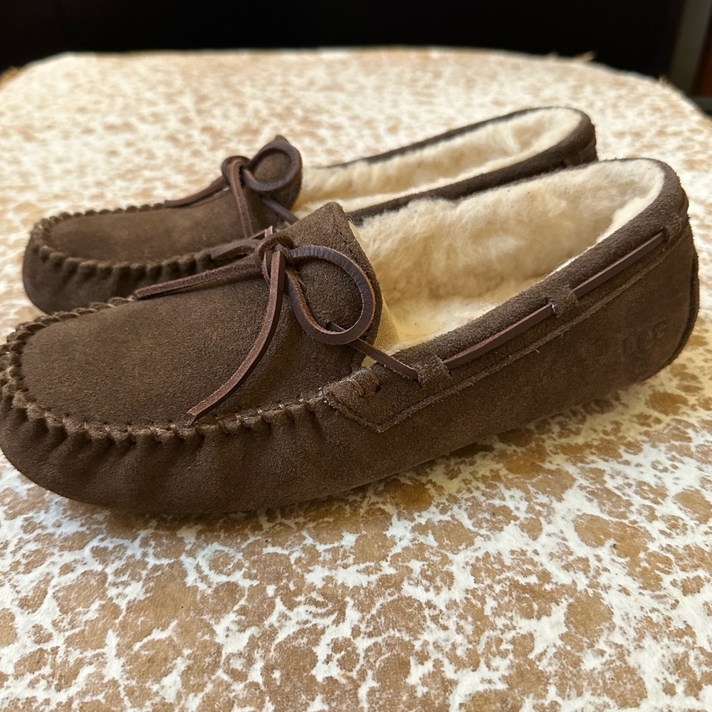IGG Brown Leather Slippers